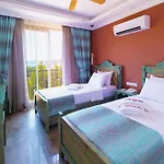 Noel Baba Hotell 2*
