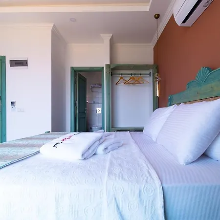 Noel Baba Hotel Kaş