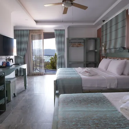 Noel Baba Hotel Kaş