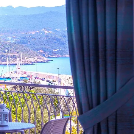 Noel Baba Kaş