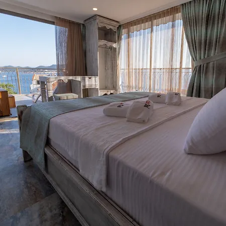 מלון Noel Baba 2*